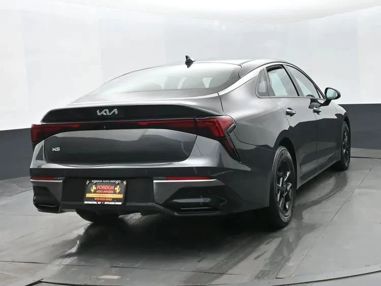 2025 Kia Optima/K5 - Image 8 of 12