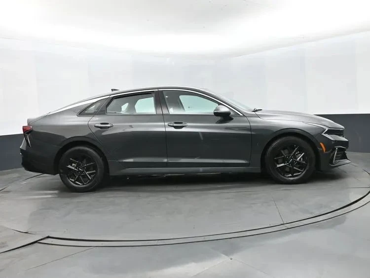 2025 Kia Optima/K5 - Image 4 of 12