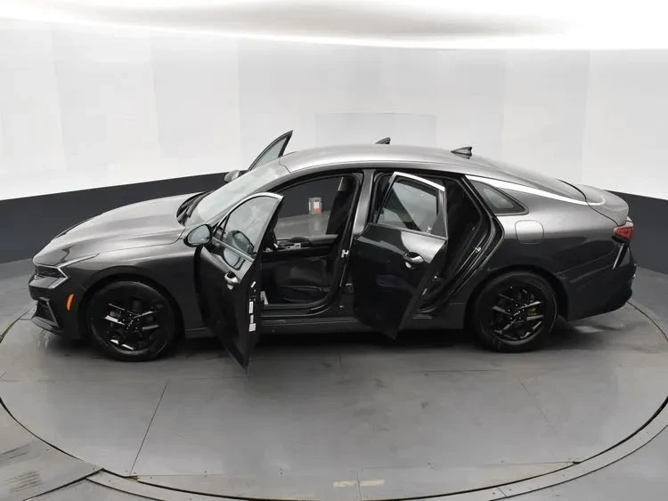 2025 Kia Optima/K5 - Image 7 of 12