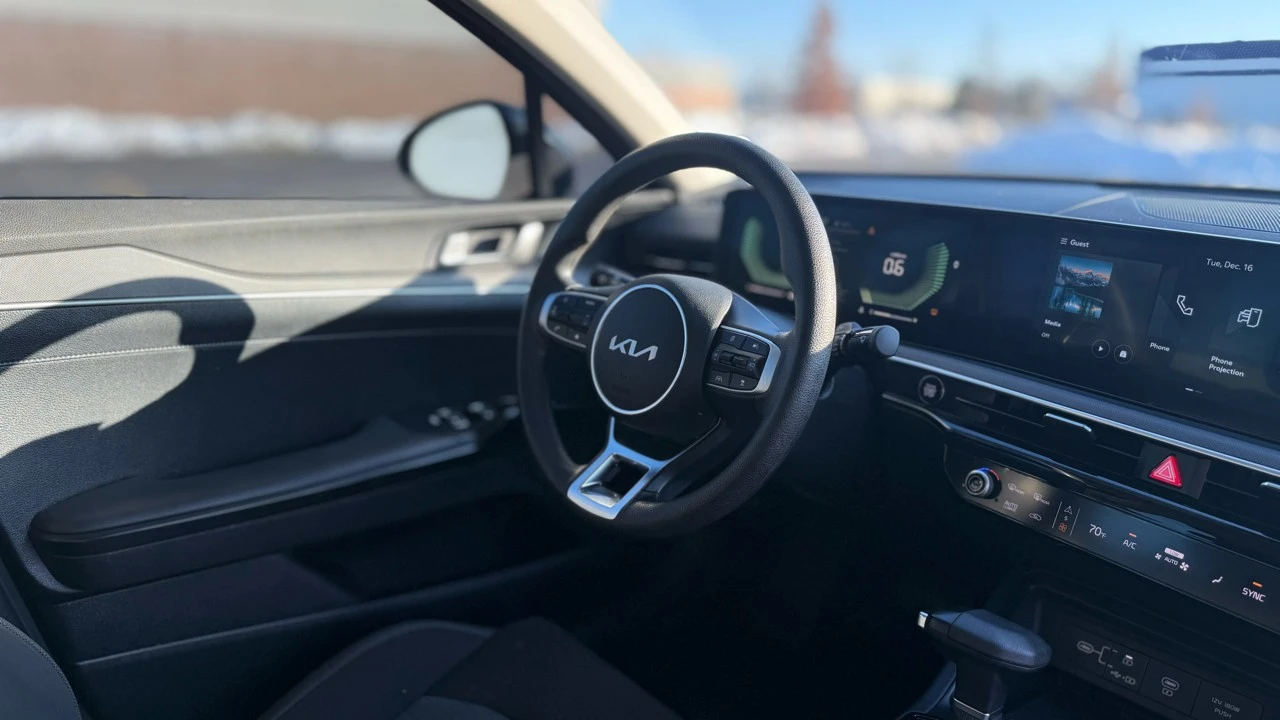 2025 Kia Optima/K5 - Image 13 of 21