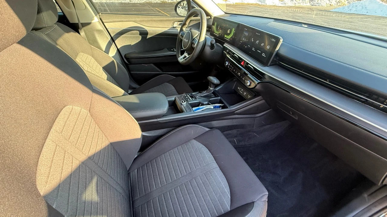 2025 Kia Optima/K5 - Image 11 of 21