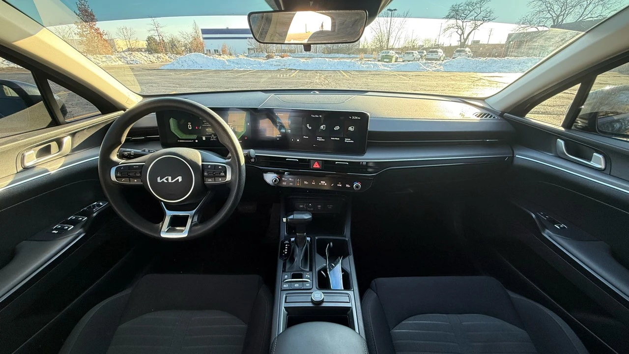 2025 Kia Optima/K5 - Image 16 of 21