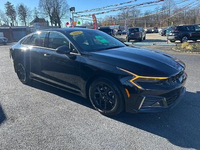 2025 Kia Optima/K5 - Image 2 of 12