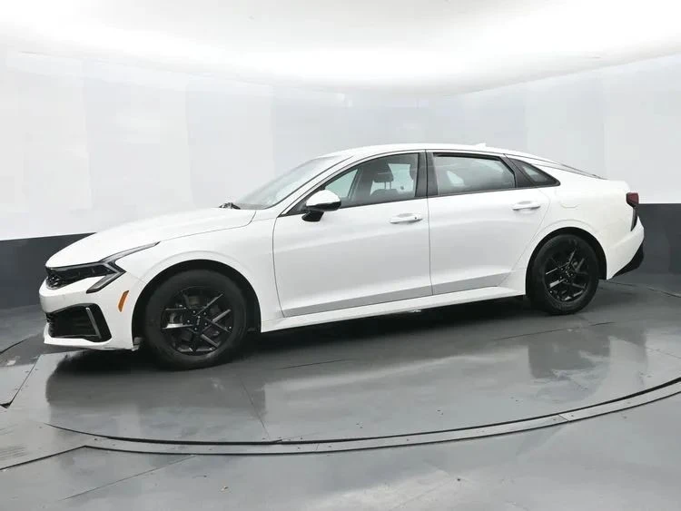 2025 Kia Optima/K5 - Image 5 of 12