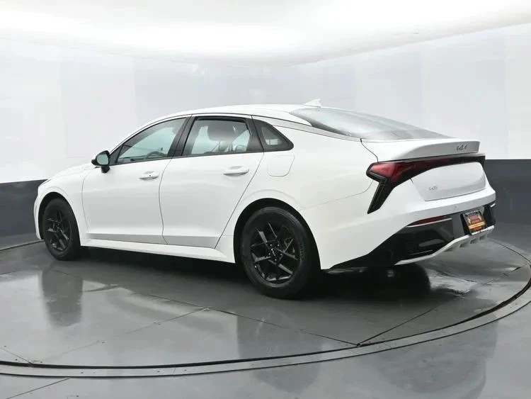2025 Kia Optima/K5 - Image 9 of 12