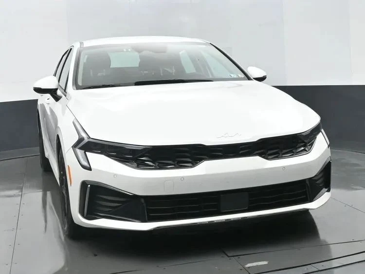2025 Kia Optima/K5 - Image 3 of 12