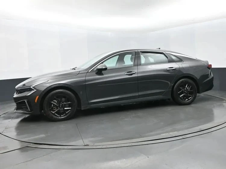 2025 Kia Optima/K5 - Image 5 of 12
