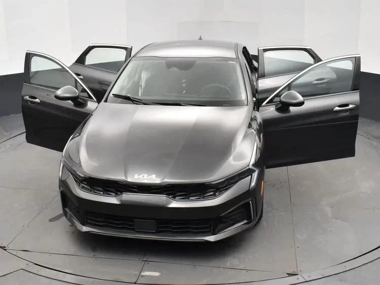 2025 Kia Optima/K5 - Image 10 of 12