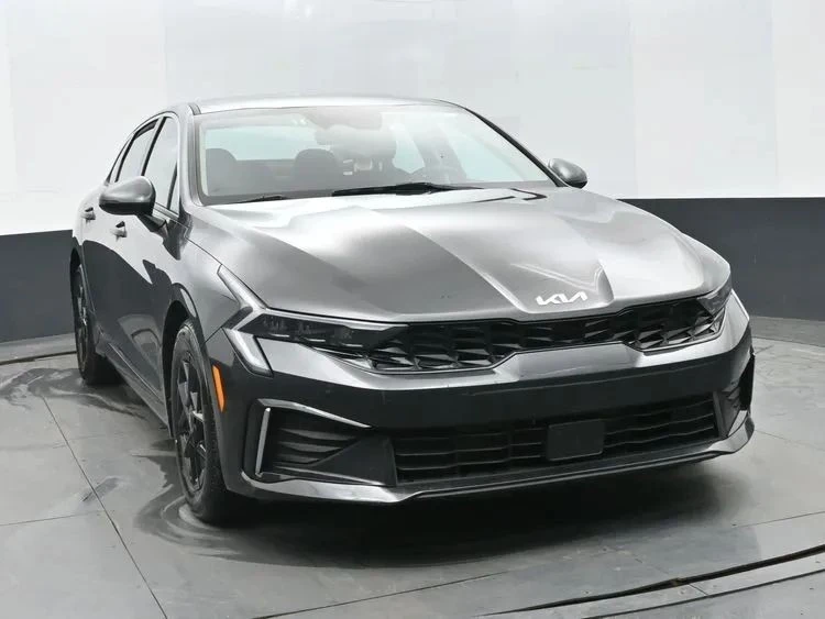 2025 Kia Optima/K5 - Image 3 of 12