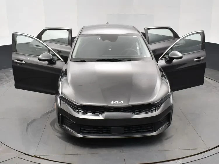 2025 Kia Optima/K5 - Image 10 of 12