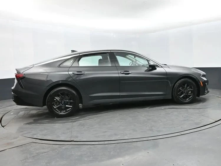 2025 Kia Optima/K5 - Image 4 of 12