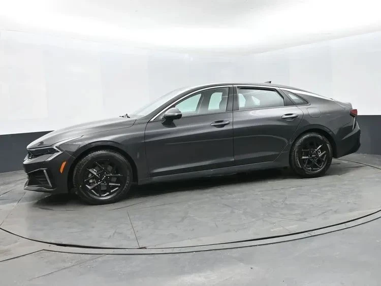 2025 Kia Optima/K5 - Image 5 of 12