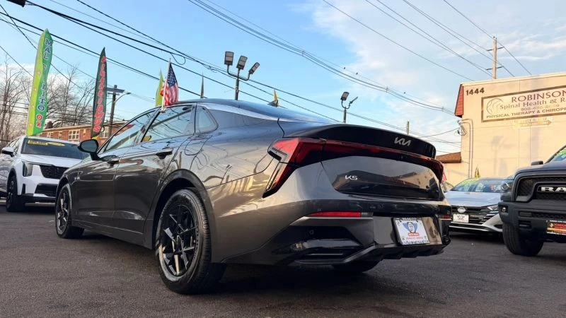 2025 Kia Optima/K5 - Image 8 of 12