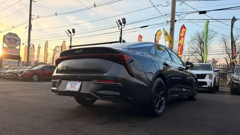 2025 Kia Optima/K5 - Image 9 of 12