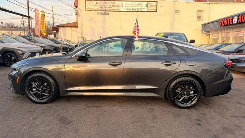 2025 Kia Optima/K5 - Image 10 of 12