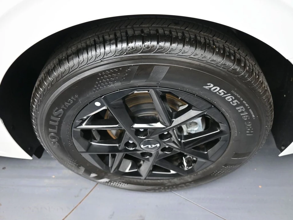 2025 Kia Optima/K5 - Image 15 of 21