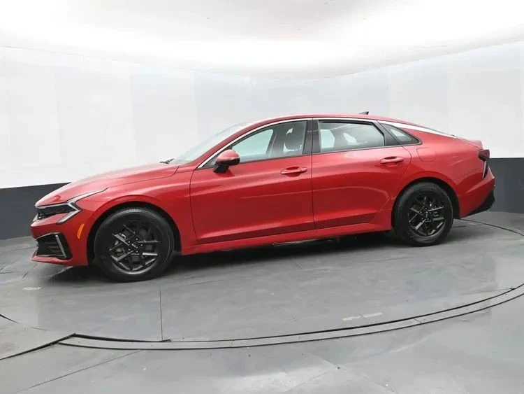 2025 Kia Optima/K5 - Image 5 of 12
