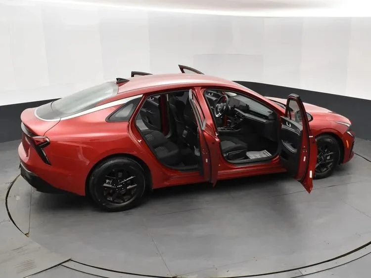 2025 Kia Optima/K5 - Image 6 of 12