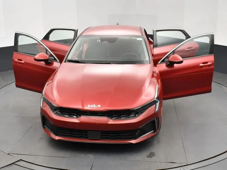 2025 Kia Optima/K5 - Image 10 of 12