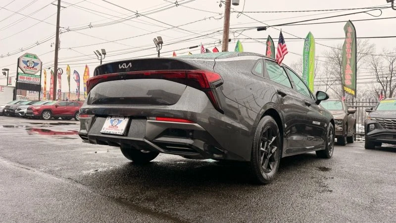 2025 Kia Optima/K5 - Image 9 of 12