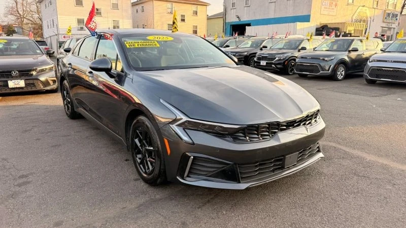 2025 Kia Optima/K5 - Image 2 of 12