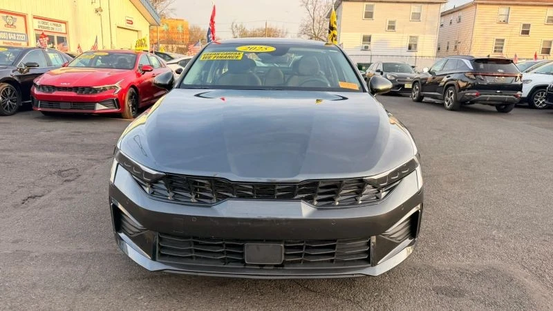 2025 Kia Optima/K5 - Image 3 of 12