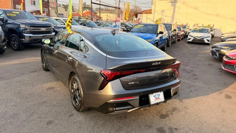 2025 Kia Optima/K5 - Image 5 of 12