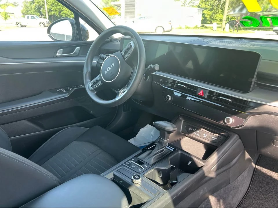 2025 Kia Optima/K5 - Image 9 of 9