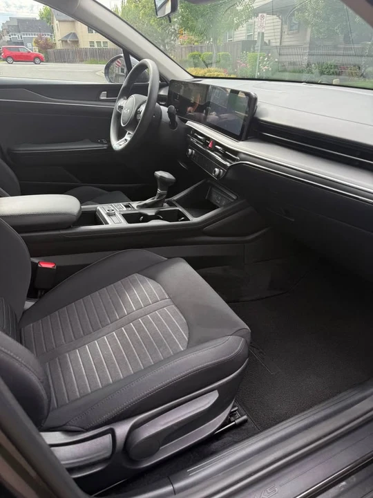 2025 Kia Optima/K5 - Image 10 of 15