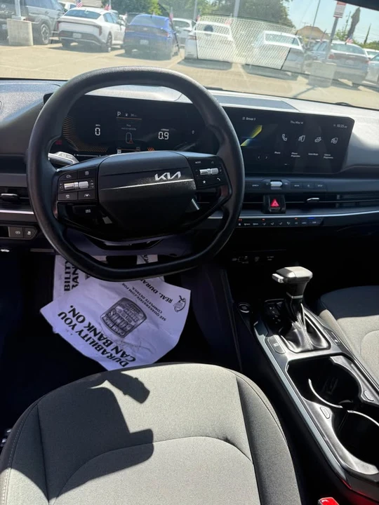 2025 Kia K4 - Image 8 of 8