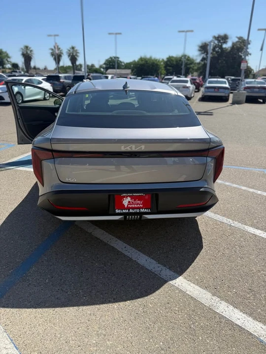 2025 Kia K4 - Image 5 of 8
