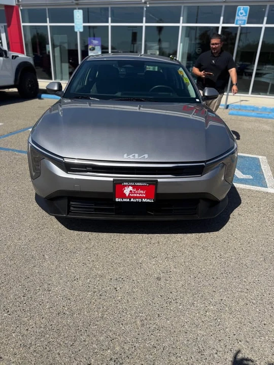 2025 Kia K4 - Image 2 of 8