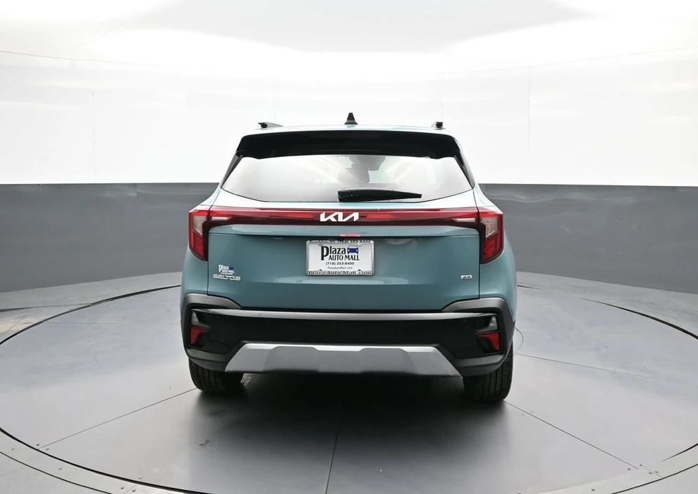 2025 Kia Seltos - Image 7 of 21