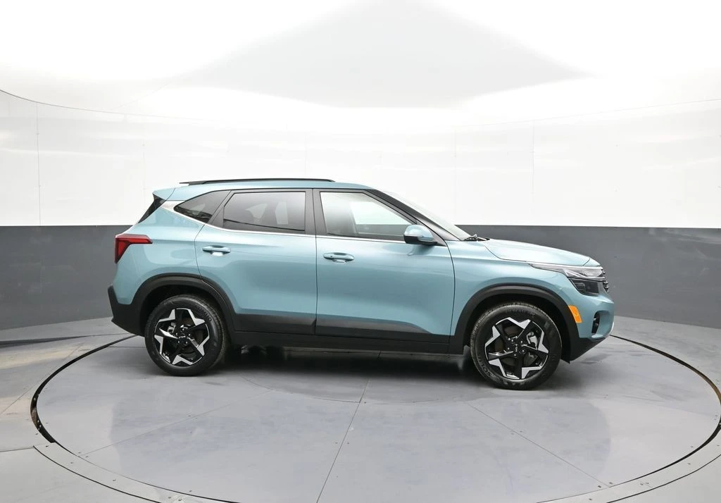 2025 Kia Seltos - Image 5 of 21
