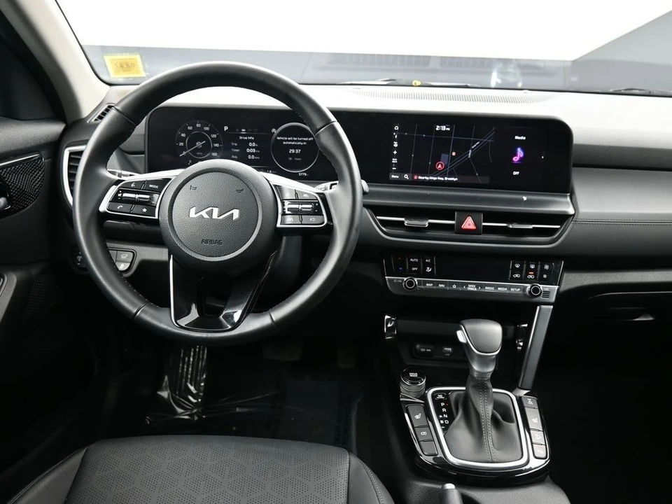 2025 Kia Seltos - Image 20 of 21