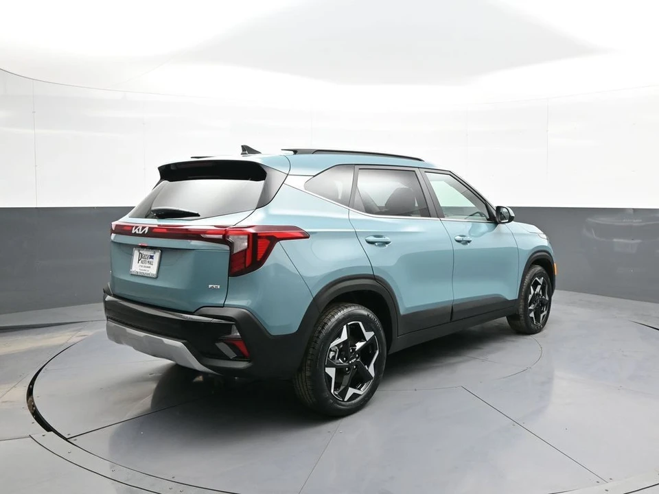 2025 Kia Seltos - Image 6 of 21