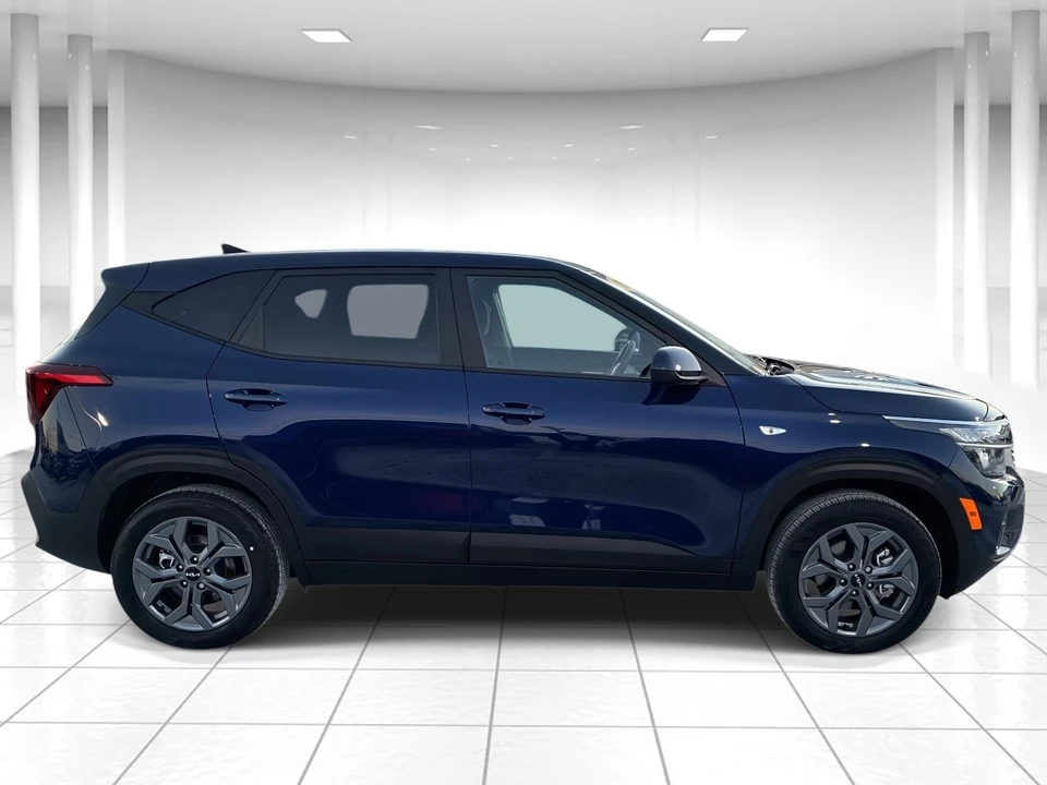 2025 Kia Seltos - Image 6 of 21