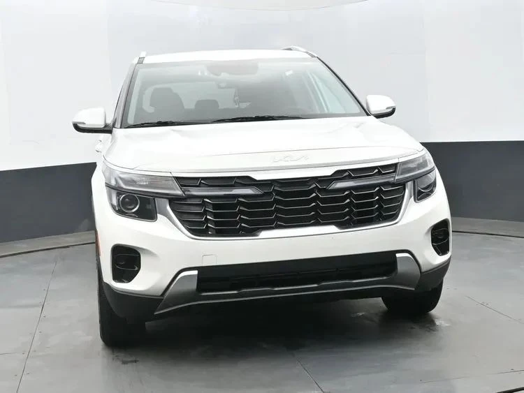 2025 Kia Seltos - Image 3 of 12