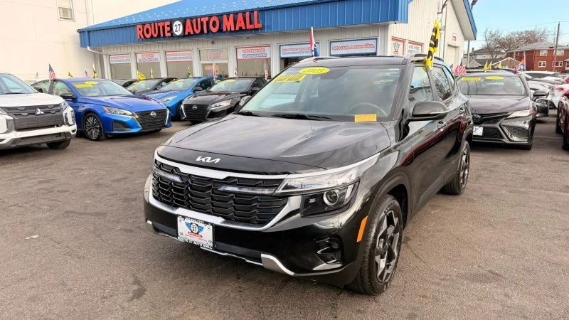 2025 Kia Seltos - Image 4 of 12