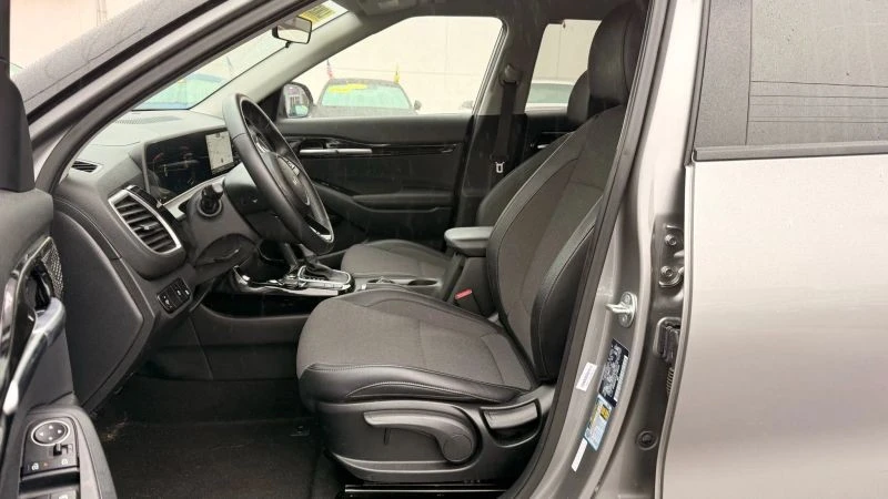 2025 Kia Seltos - Image 12 of 12