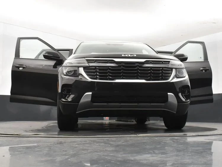 2025 Kia Seltos - Image 11 of 12