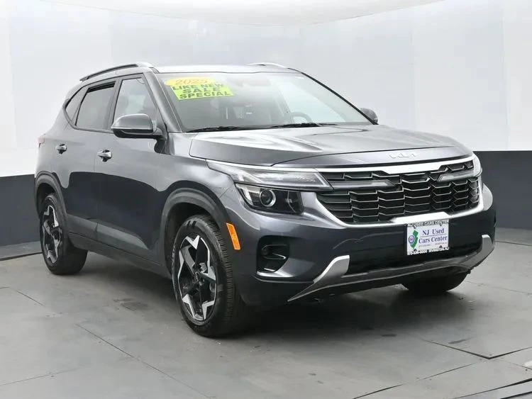 2025 Kia Seltos - Image 2 of 12