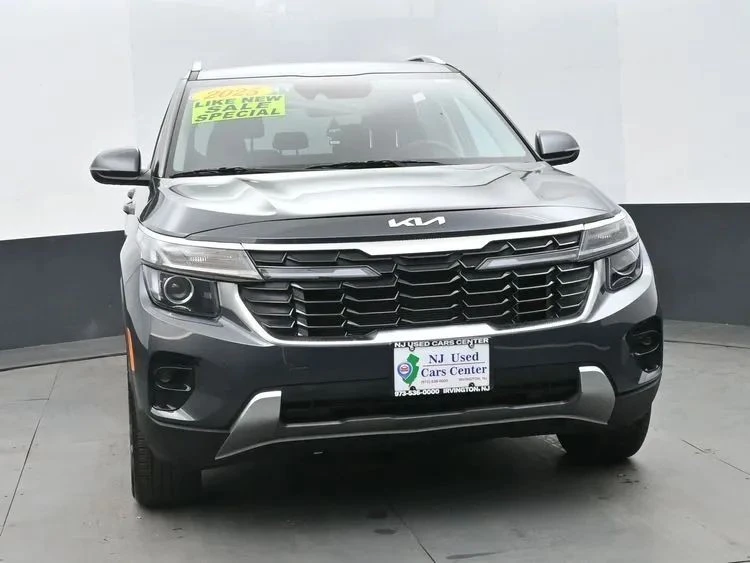 2025 Kia Seltos - Image 3 of 12
