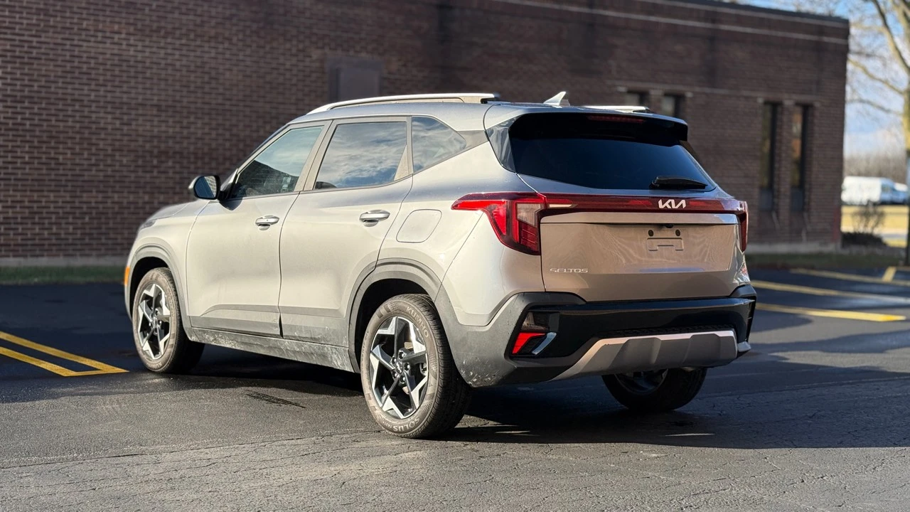 2025 Kia Seltos - Image 5 of 21