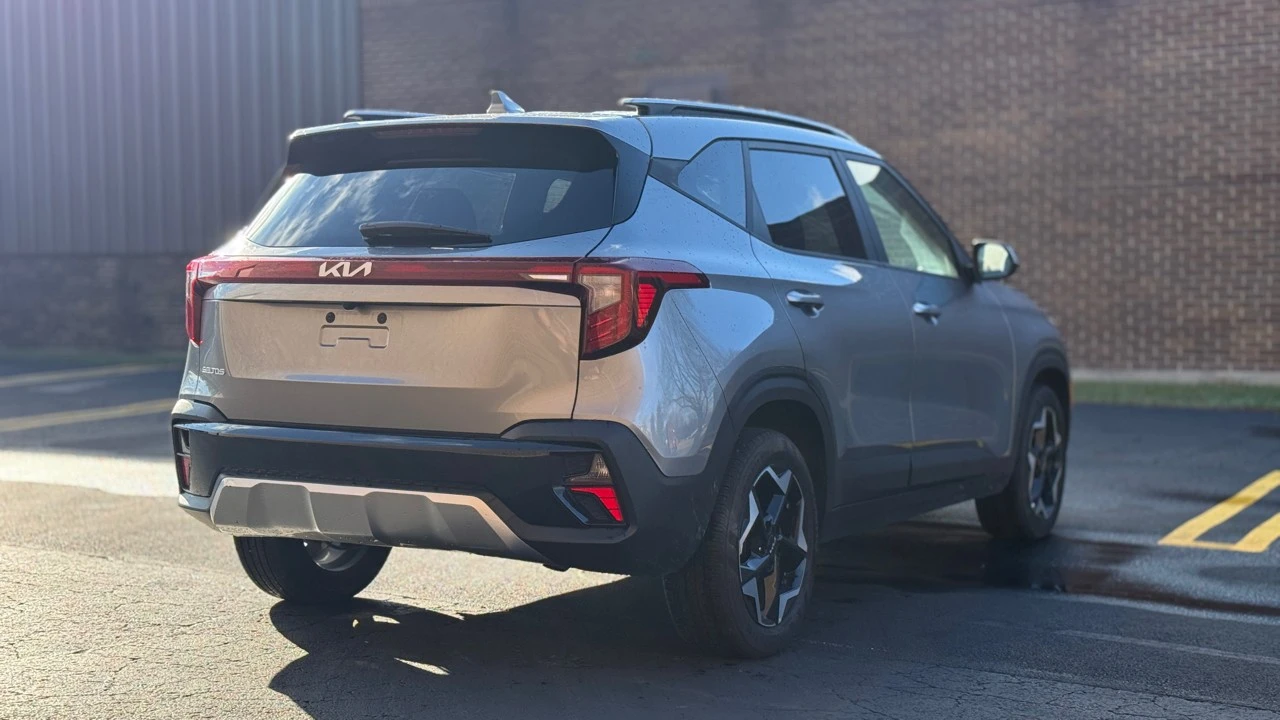 2025 Kia Seltos - Image 7 of 21