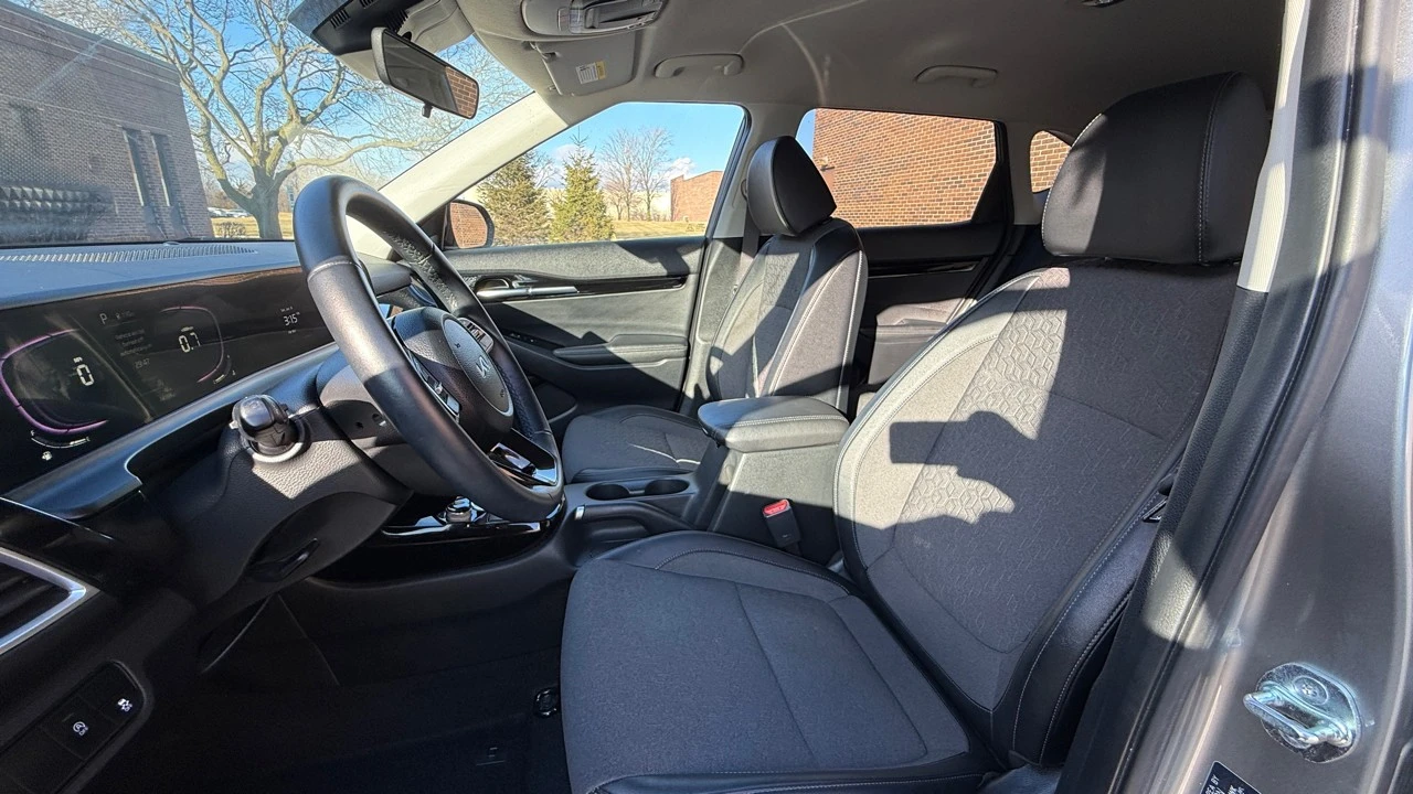 2025 Kia Seltos - Image 10 of 21