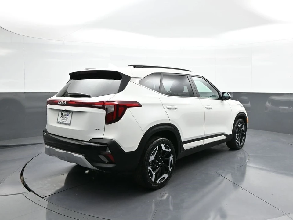 2025 Kia Seltos - Image 6 of 12