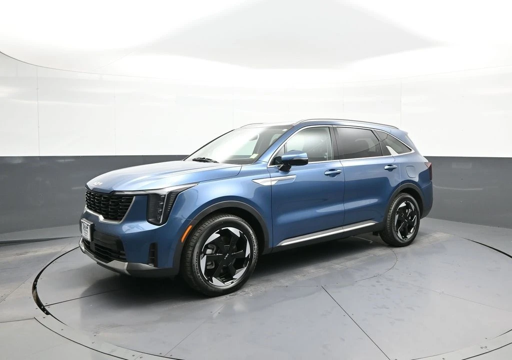 2025 Kia Sorento - Image 10 of 12