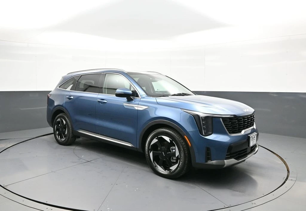 2025 Kia Sorento - Image 4 of 12