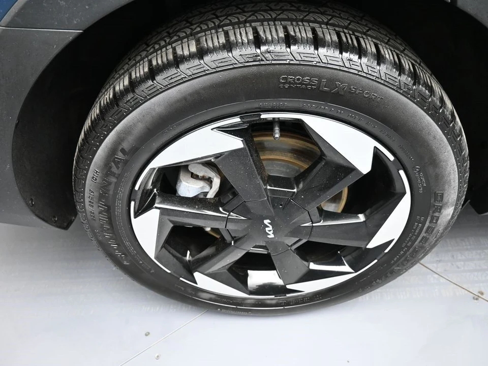 2025 Kia Sorento - Image 12 of 12